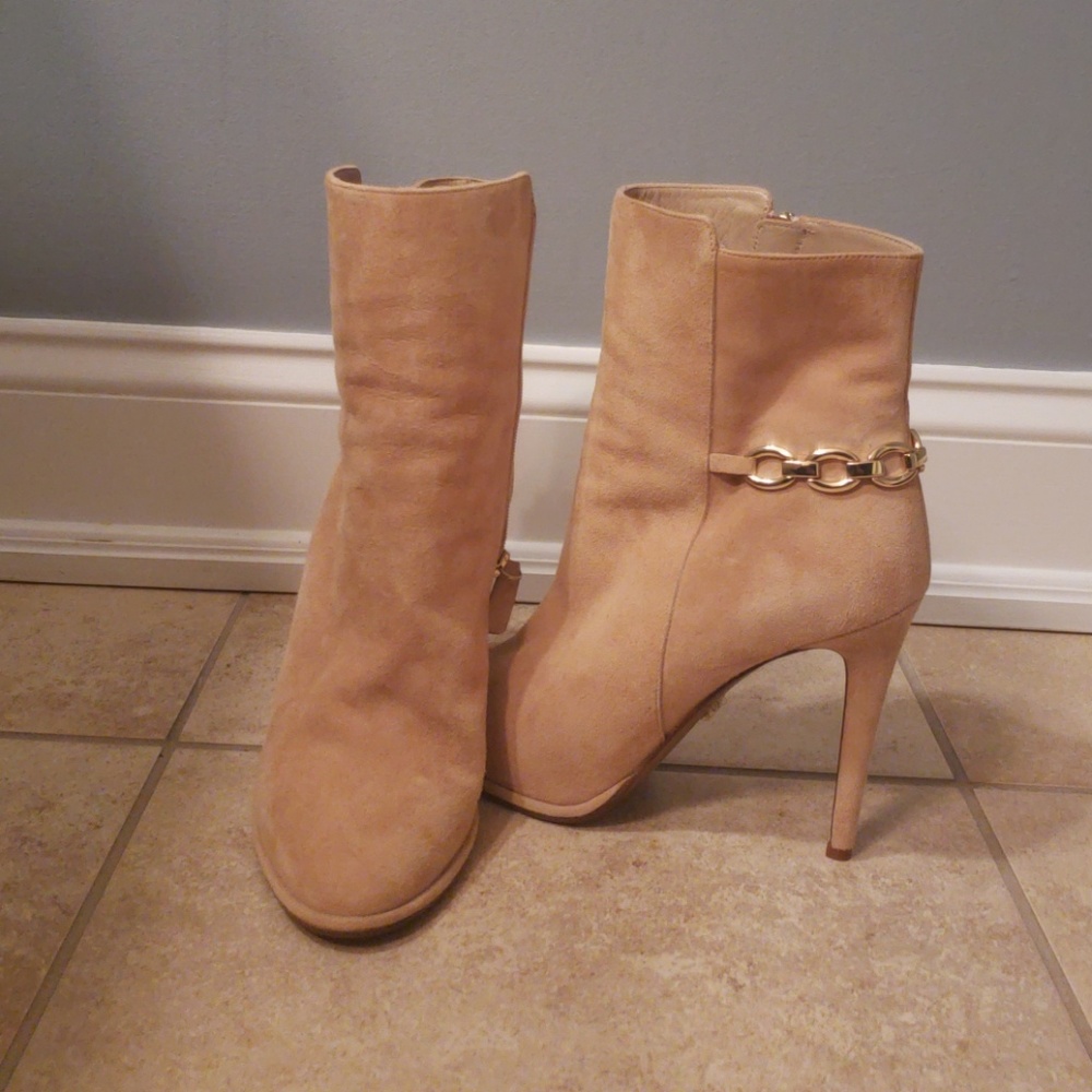 Diane Von Furstenberg booties